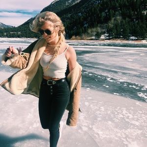 Meet your Posher, Rhiannon